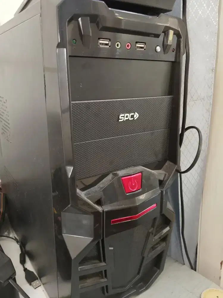 PC - AMD Athlon 64 X2 | RAM 8GB | Nvidia GT 9500 |