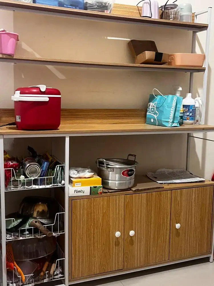 Lemari dapur aestetic