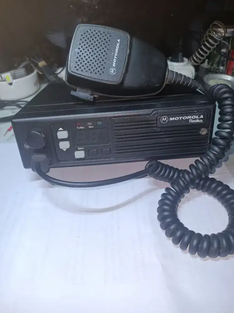Rig Motorola type RADIUS VHF