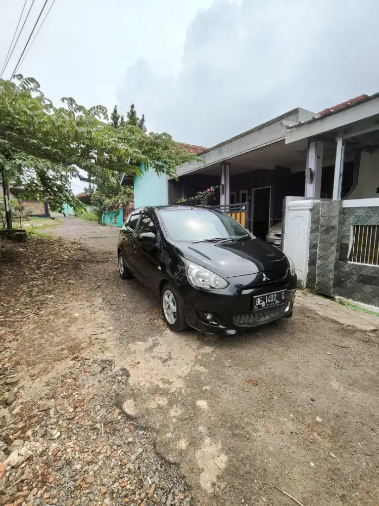 Mitsubishi Mirage 2012