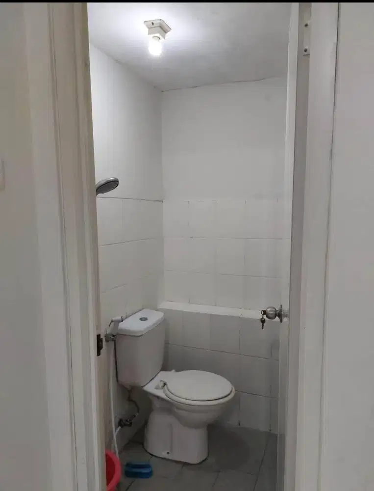 Sewa bulan atau tahunan apartemen kalibata city tower gaharu lantai 10