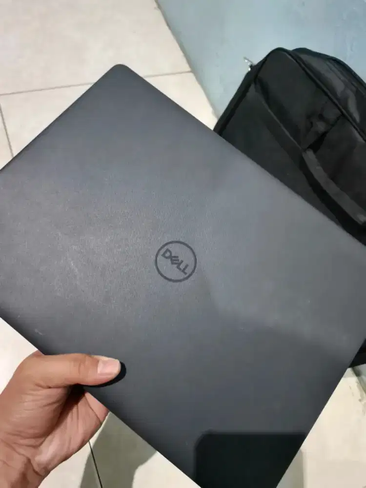 LAPTOP Dell Vostro 3400 Core i5 Gen 11, kondisi masih bagus