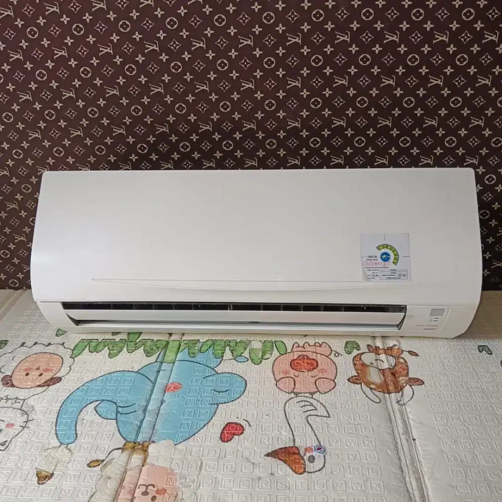 Jasa service AC,cuci,bongkar pasang dan maintenance AC bergaransi