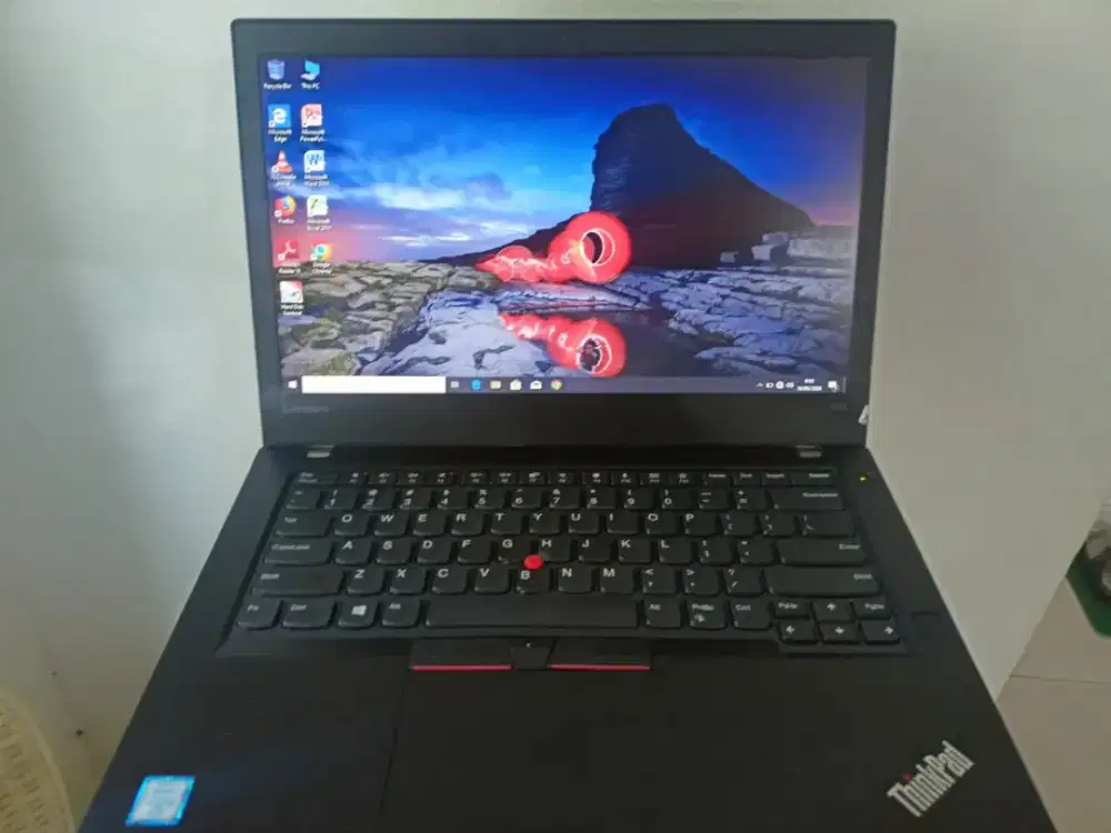 Laptop lenovo thinkpad T470 i5 ssd 128gb ngebut