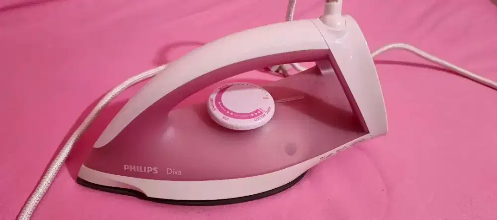 Setrika Philips GC122/47 Pink