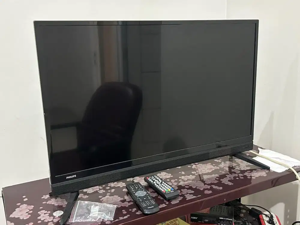 Digital LED TV Philips 32inch (HARGA NETT)