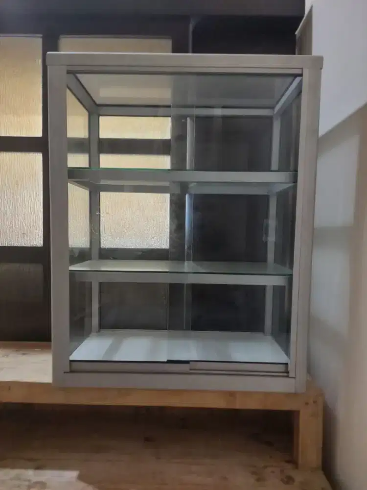 ETALASE DAGANG ALUMINIUM
