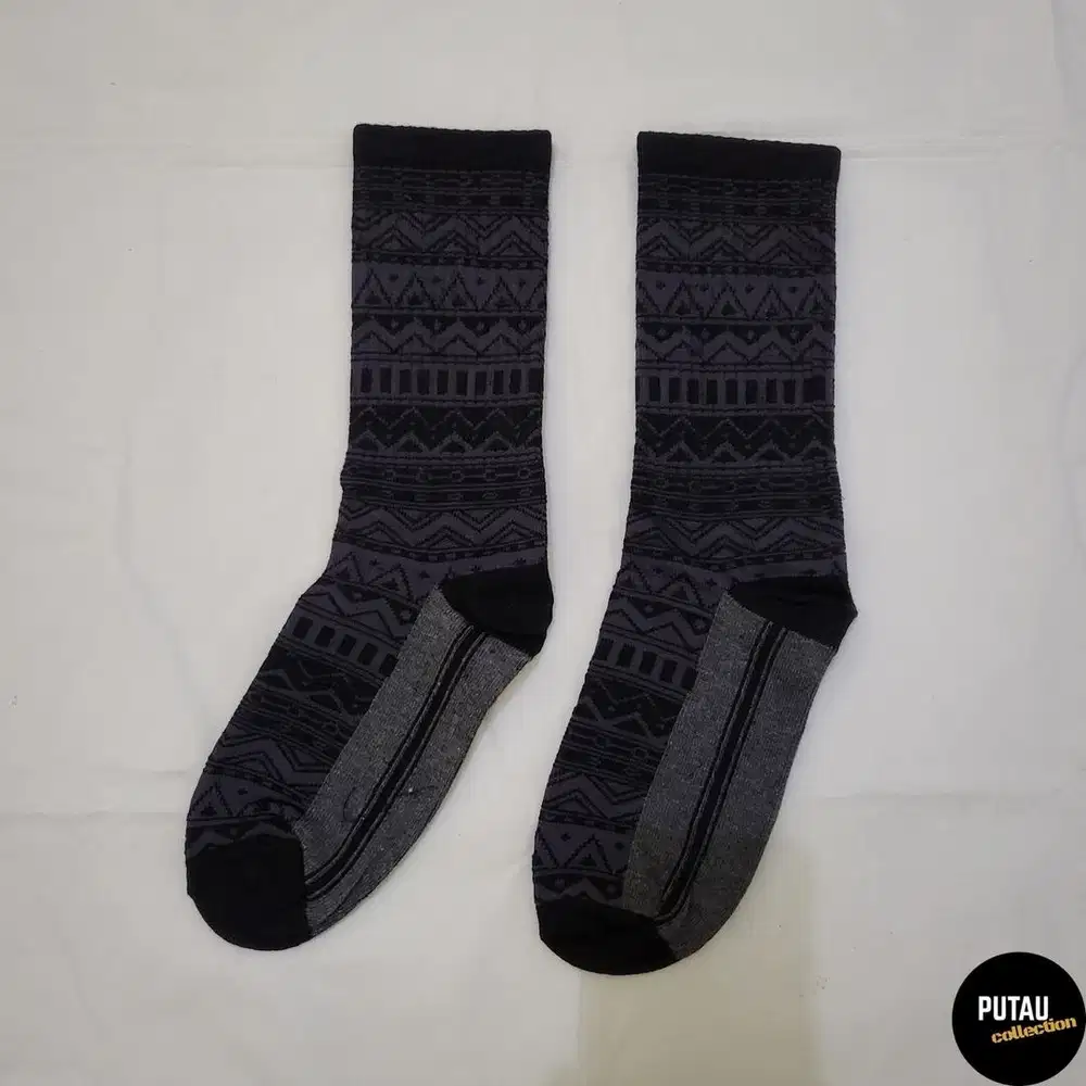 Kaos Kaki | Motif 2