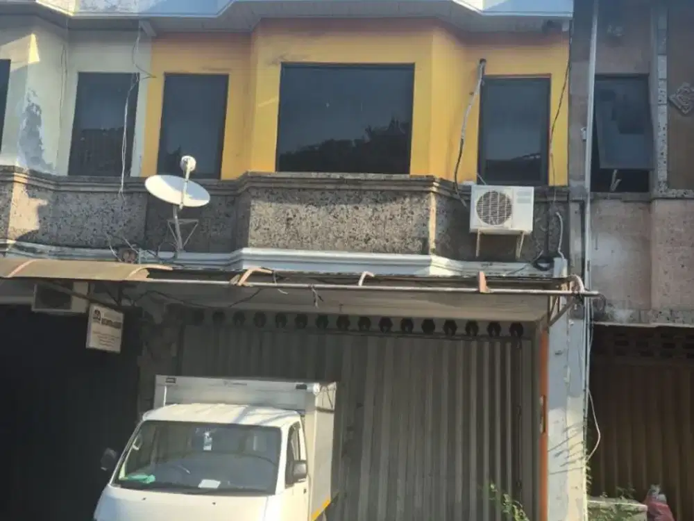 DIJUAL RUMAH KANTOR MODERN DI SESETAN