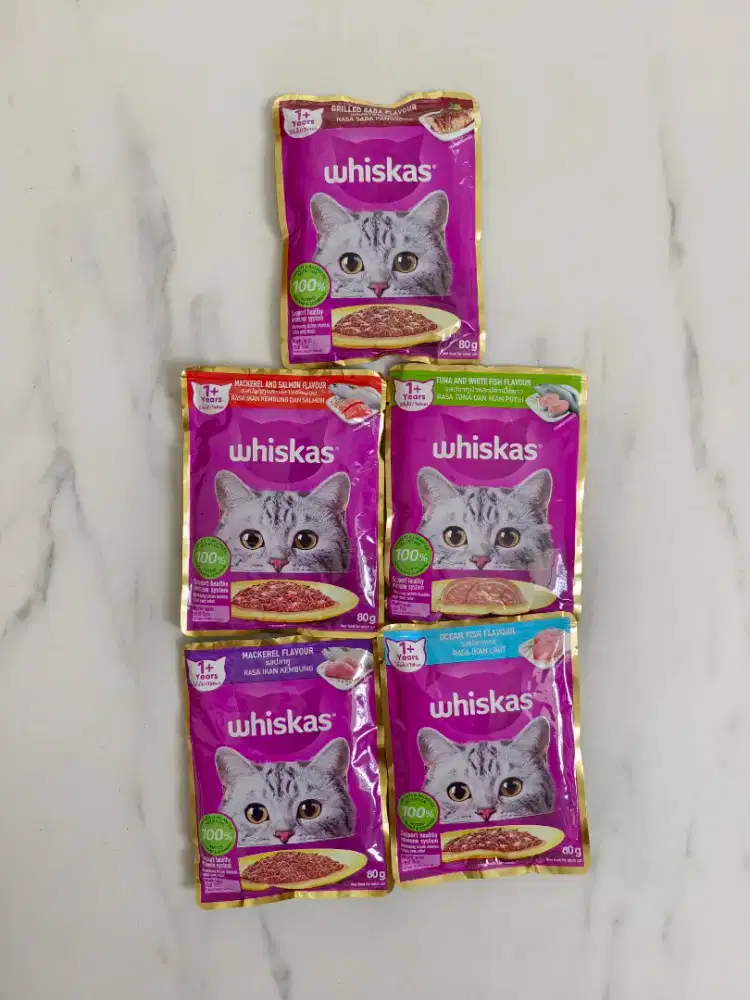 Wet food pouch Whiskas adult makanan basah untuk kucing dewasa