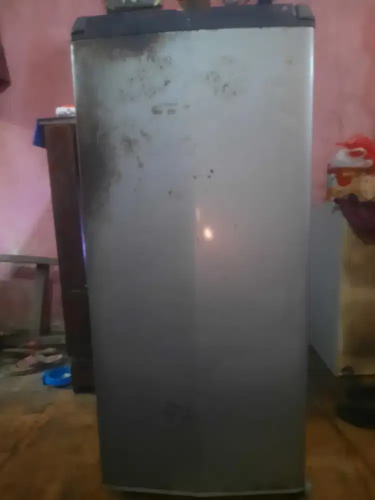 Kulkas 1 pintu kodisi normal