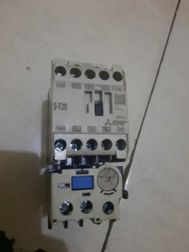 Kontaktor dan overlod termis st-20/25a - 12a/18a baruu