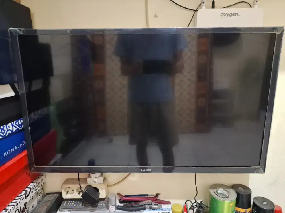 Samsung LED 32 Inch UA32J4005DK