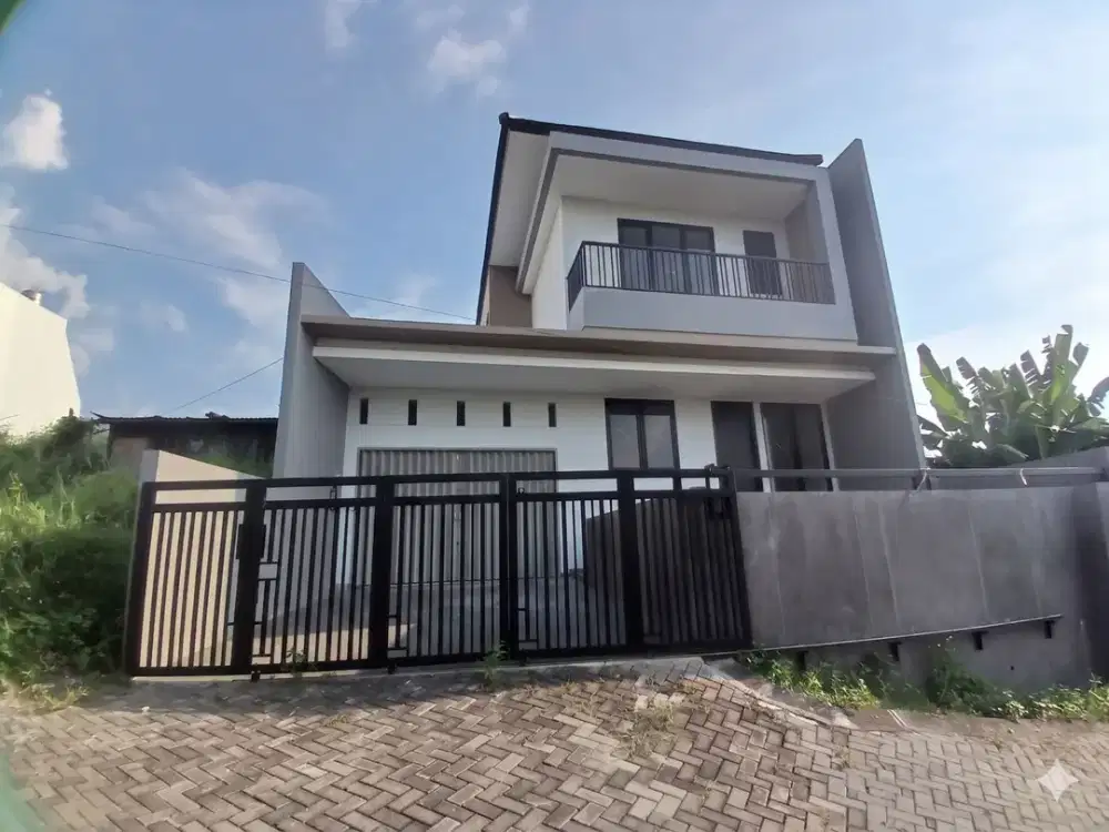 Rumah Siap Huni dan nyaman daerah Gajahmungkur - 11433