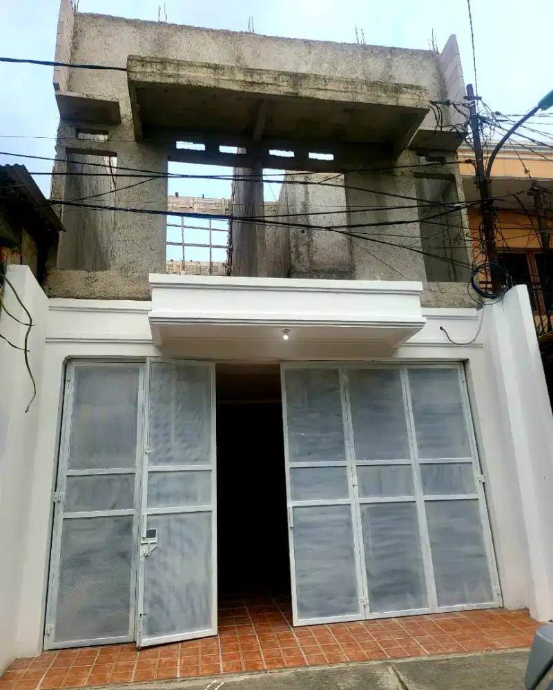 Rumah pribadi dekat bandara Halim sangat strategis bangunan baru renov