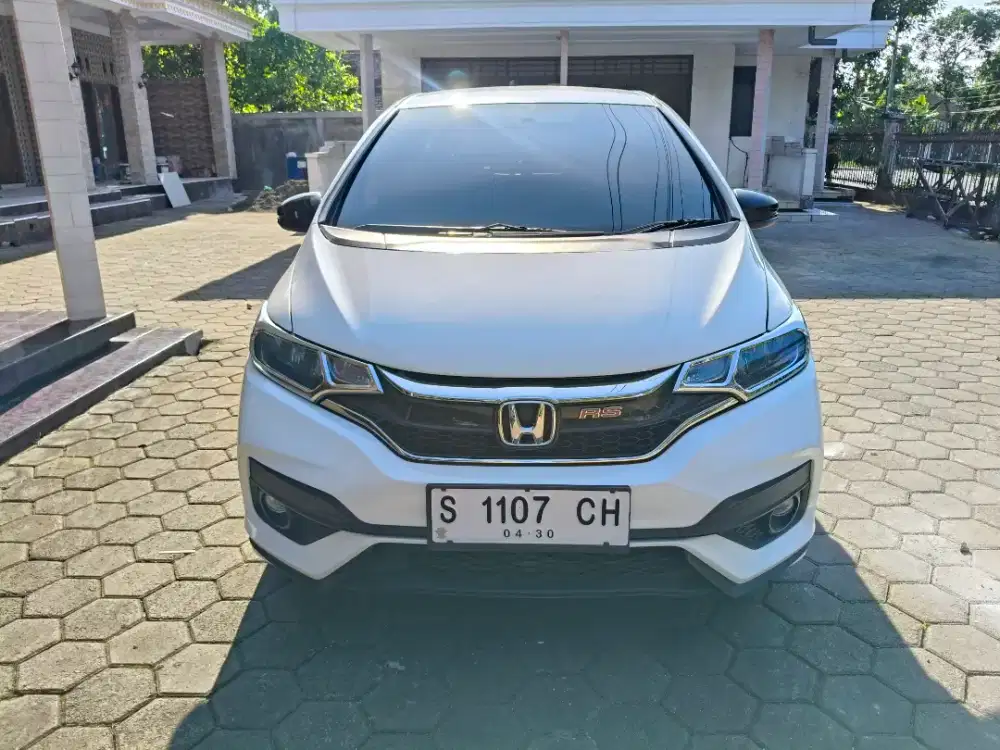HONDA JAZZ RS CVT 2019