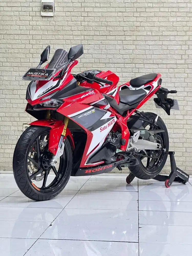 Low odo! CBR 250 2019 Abs Bonus knpot modif - wulan mustika