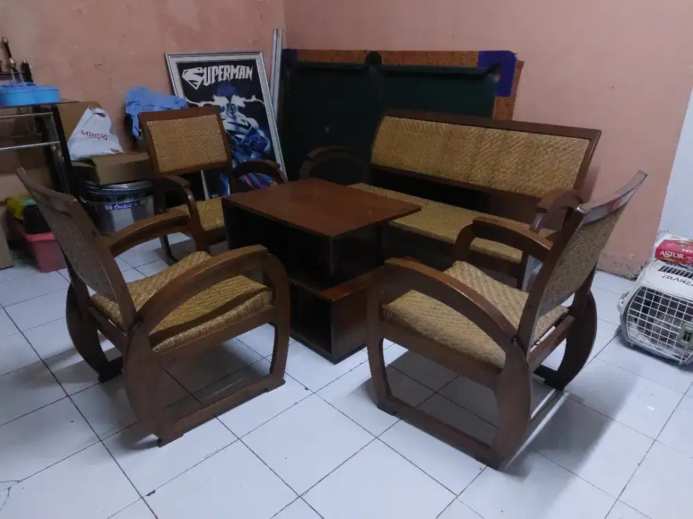 Kursi dan Meja Kayu Jati Siap Pakai