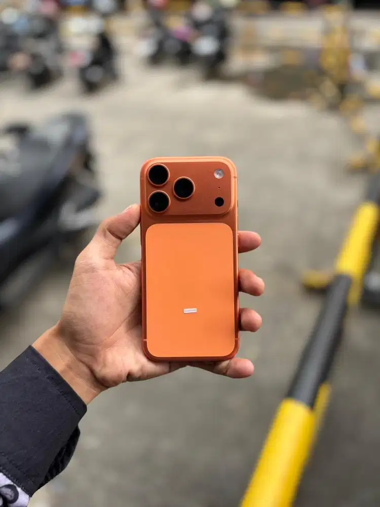 iPhone 17 Pro 256Gb iBox Cosmic Orange