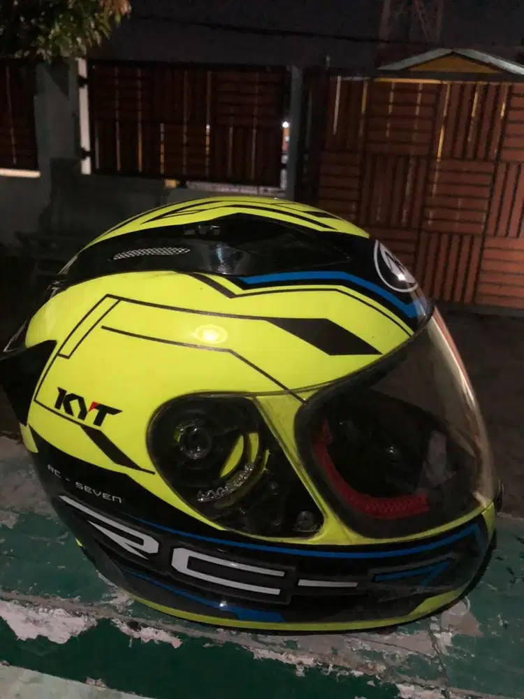 Jual helm merk kyt RC-7