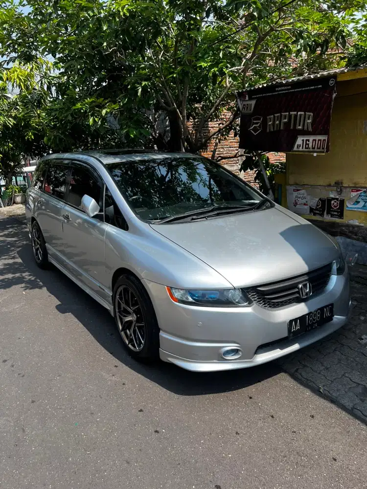 Honda Odyssey 2004 Bensin