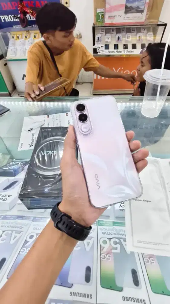 Vivo V70 fe 5G 8/256