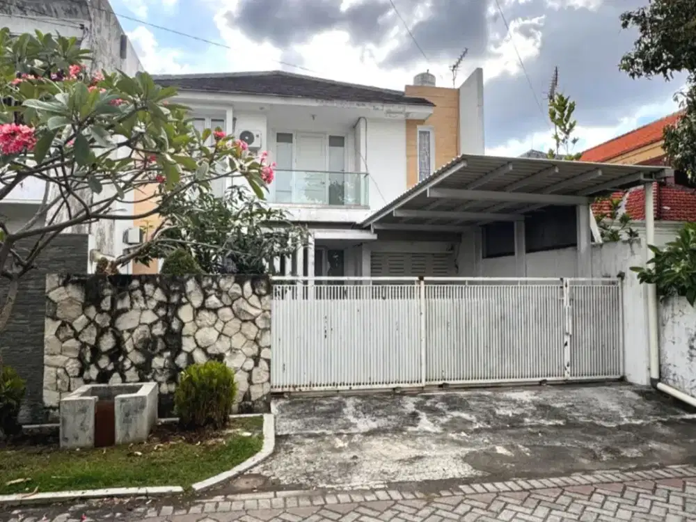 FOR SALE RUMAH CANTIK STRATEGIS DI KLAMPIS AJI SURABAYA KOTA BW 303