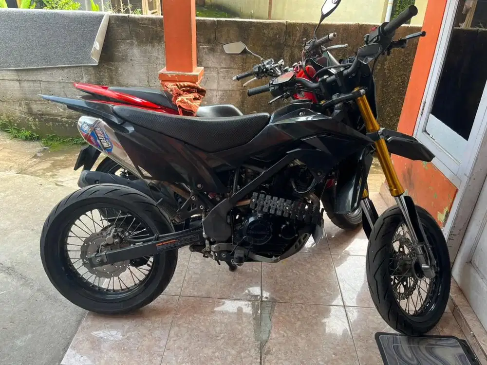 Kawasaki D-tracker 150 SE