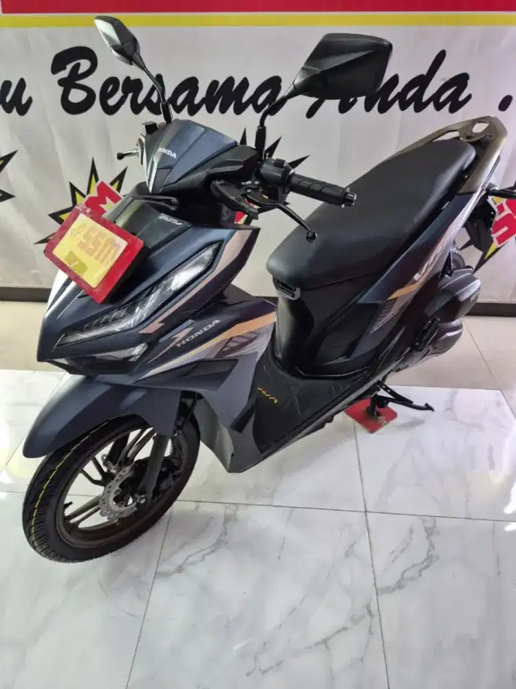 New vario 125 keyless 2023 plat W istimewa