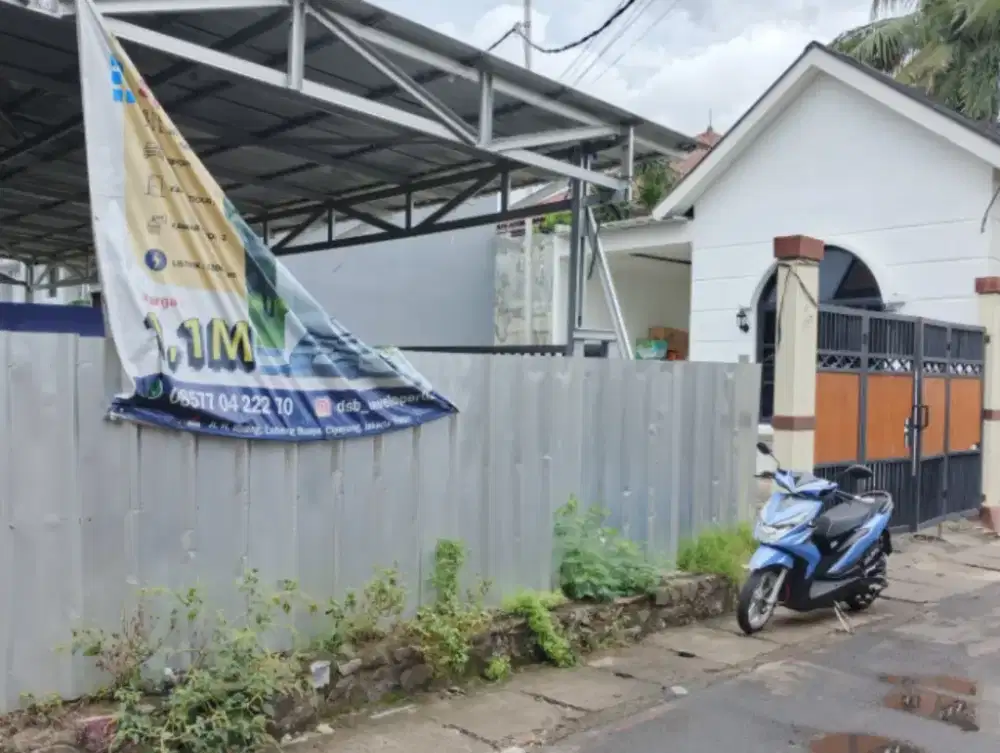 Di Jual Rumah 2 Lantai Lokasi Strategis di Jl Hj Buang Jakarta Timur