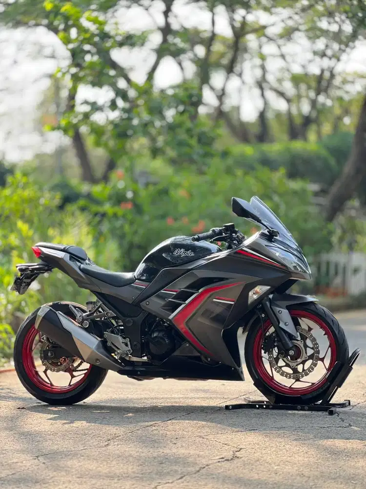 KAWASAKI NINJA 250 FI OLD ABS LTD 2016 GREY KM LOW PAJAK ON FULL MULUS