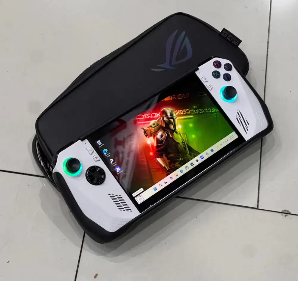 Jual bekas pribadi Rog Ally Z1 Extreme Ram 16gb/512gb Mulus murah