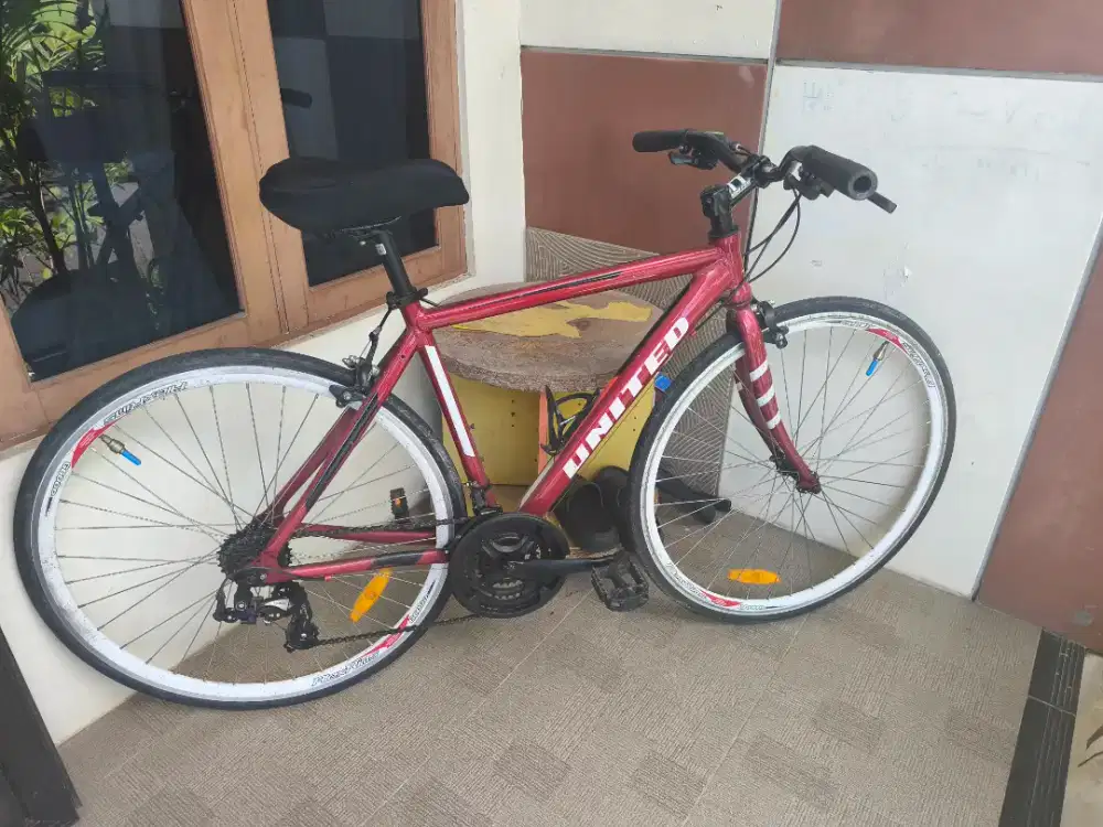 Sepeda United Boston 2.0 hybrid