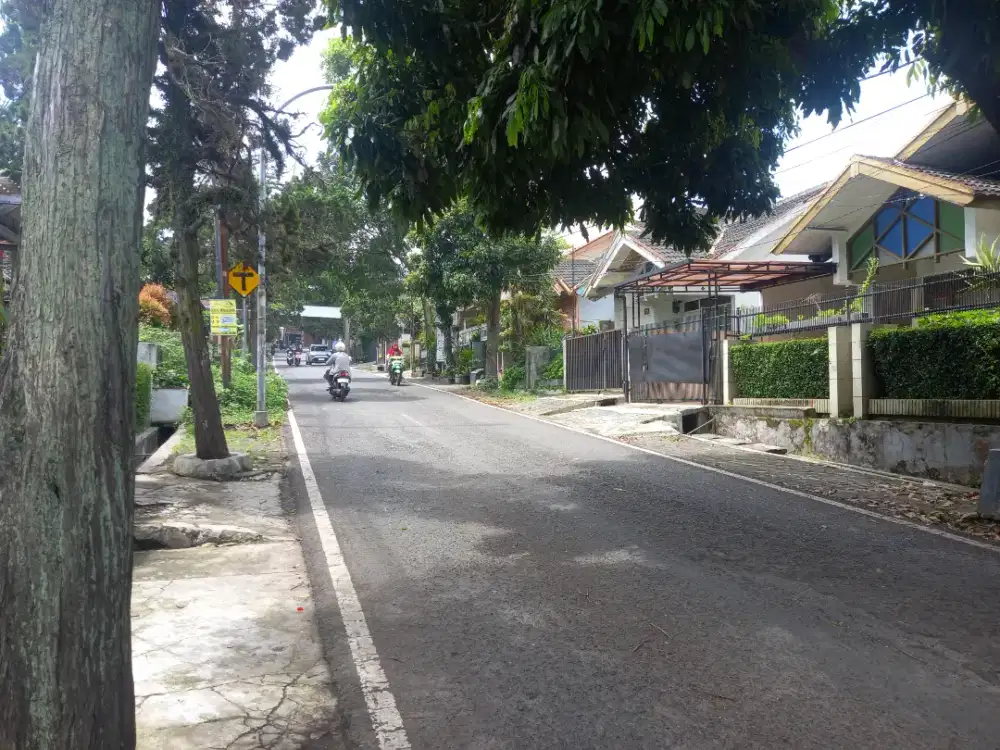 Paling murah di puri cipageran 1 luas 182m  pinggir jalan