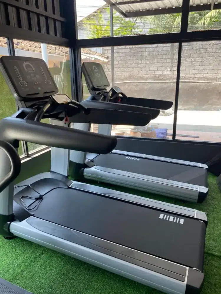Treadmill elektrik Komersial AC fitness import paket fitness