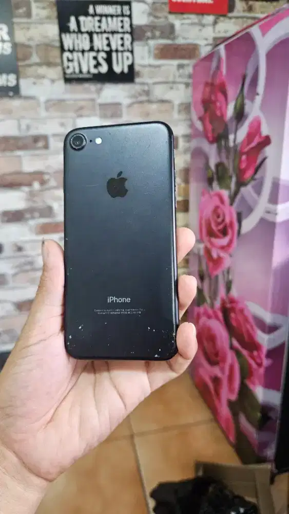 Iphone 7 fullset normal siap pakai