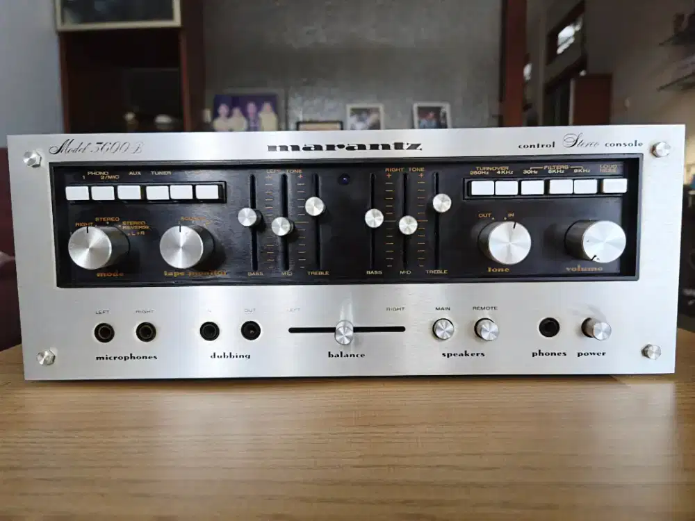 Preamp amplifier Marantz 3600 B made in USA