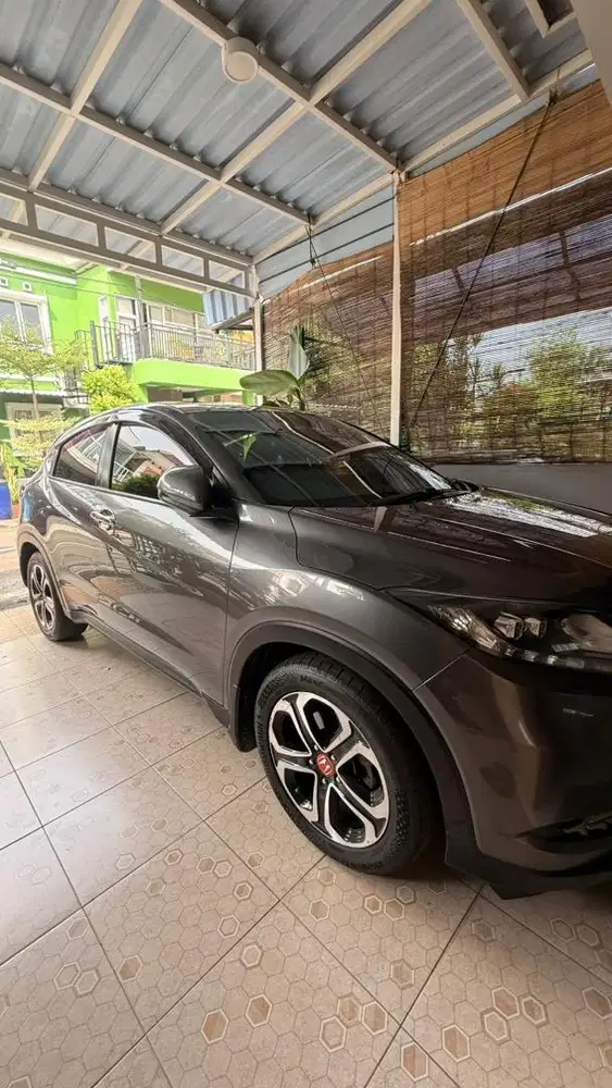 DI JUAL HRV TYPE E AT 2017 ABU GREY MULUSS BUARAN KLENDER