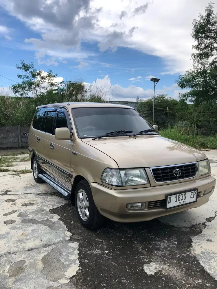 Toyota Kijang 2000 Bensin