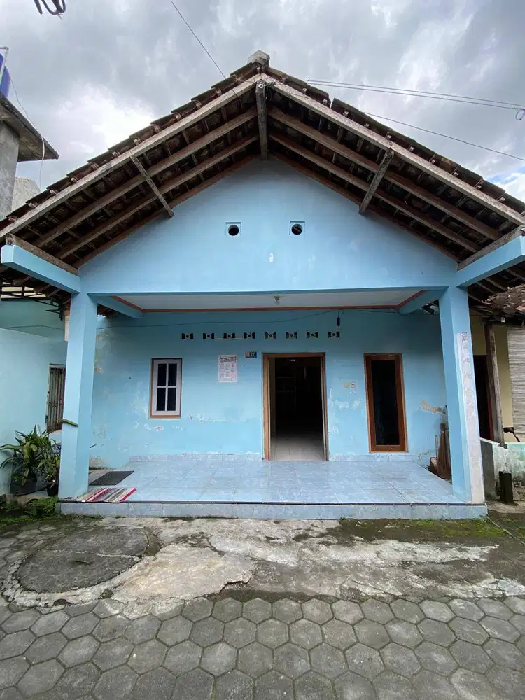 Disewakan Rumah 5 Kamar Tidur