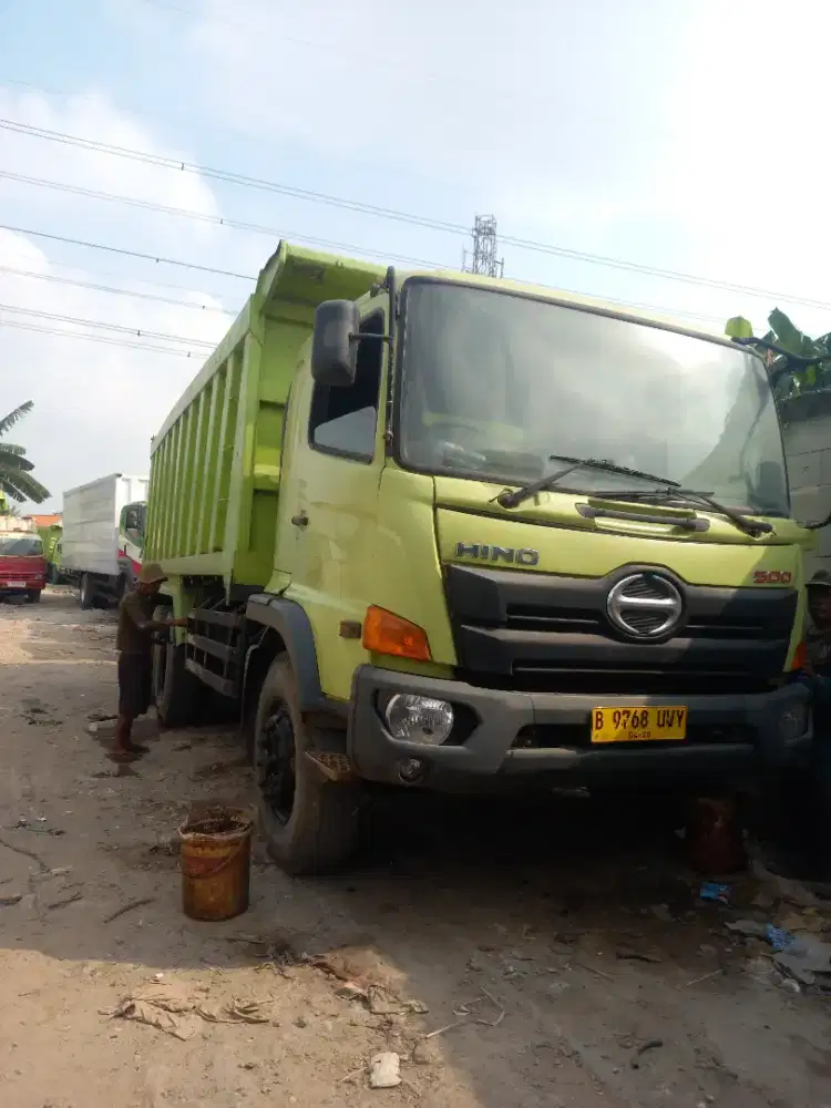 HINO⁵⁰⁰ LOHAN FM 260 JD