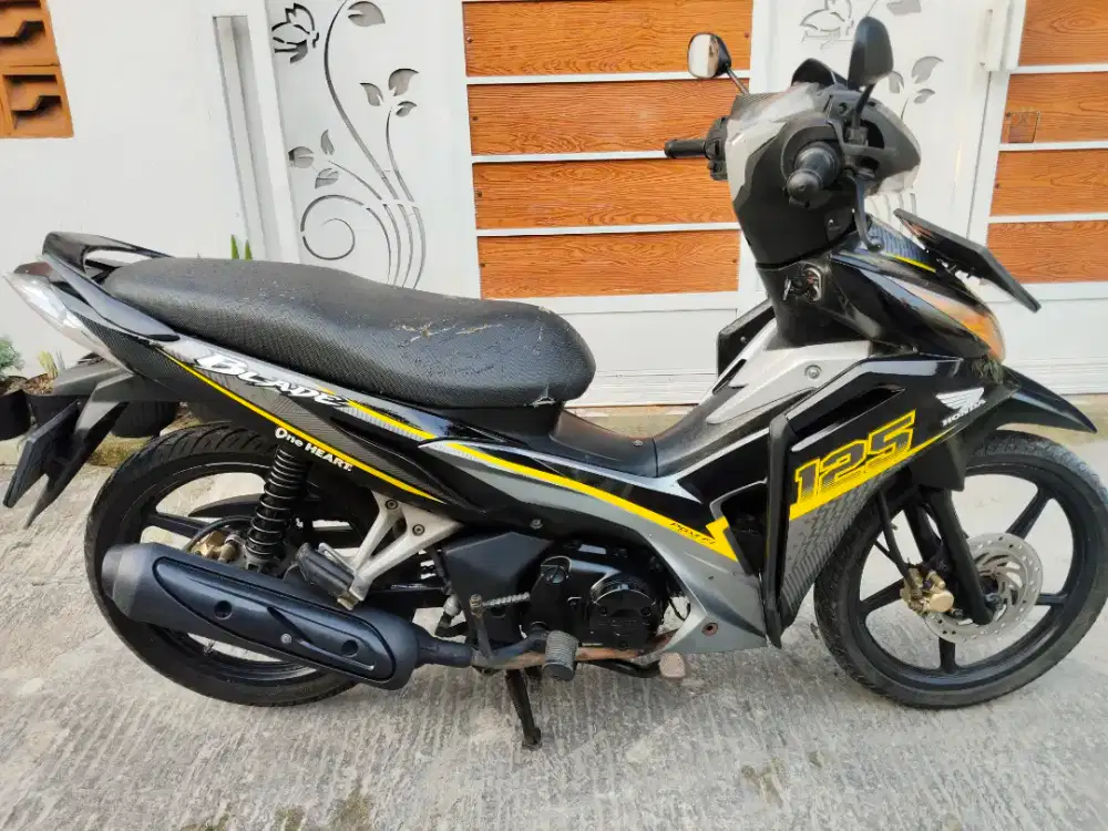Honda Blade 125cc F1 tahun 2016 di Tangerang