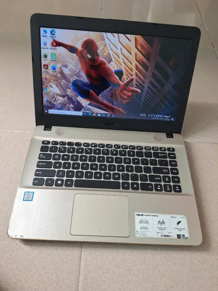 Bismillah dijual laptop asus vivobook core i3gen7 siap pakai