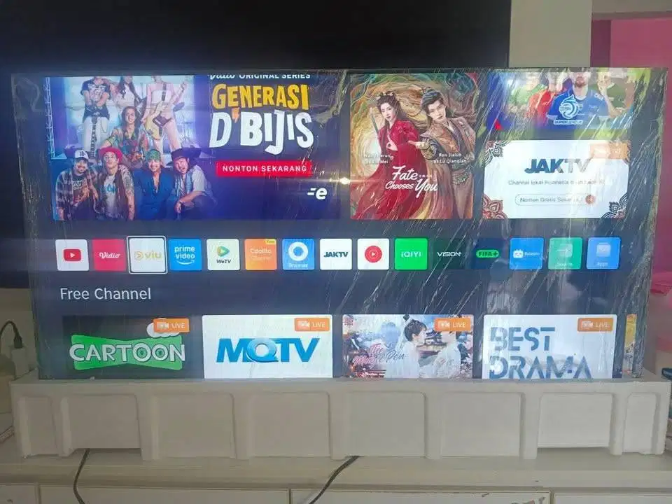 COOCAA 43S3U Smart LED TV 43 Inch Full HD Digital DVB-T2 DTS Audio