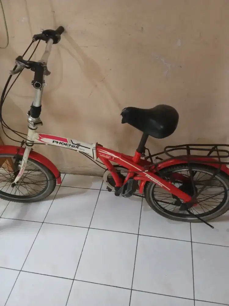 Sepeda merk Phoenix