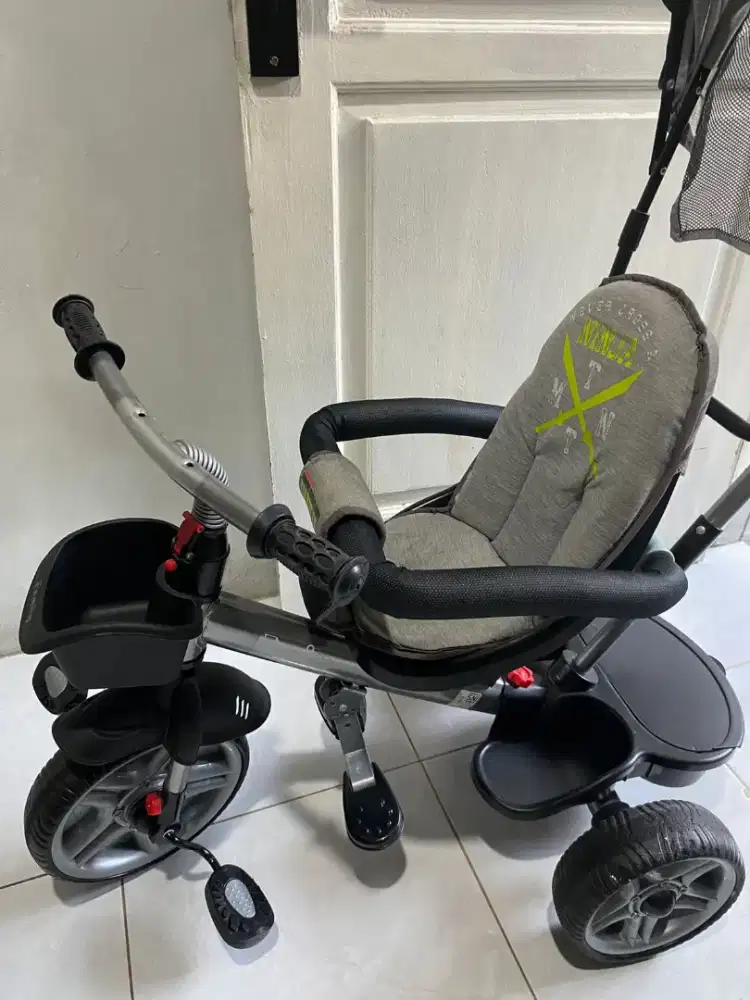 Sepeda anak merk Family
