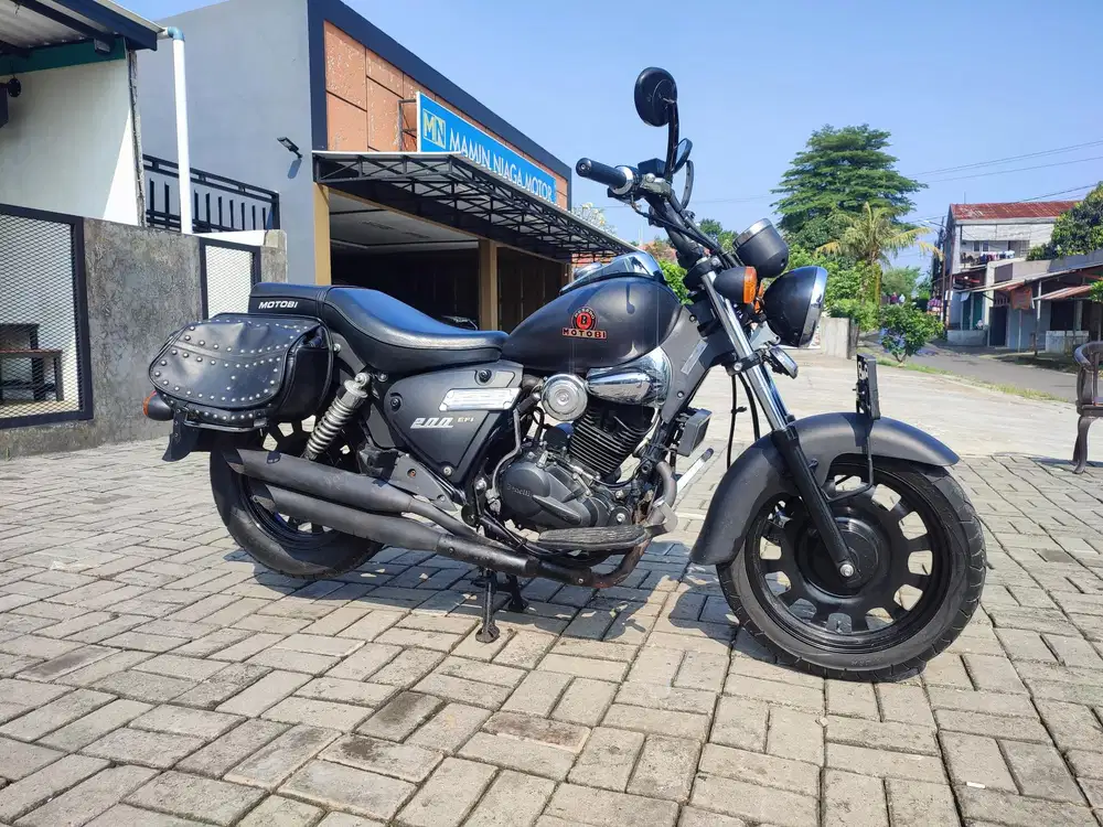 BENELLI MOTOBI 200 EFI TAHUN 2019 TOPCER