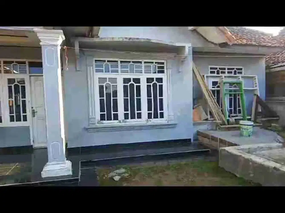 Rumah Dekat Mesjid Wisata Religi, Darangdan, Purwakarta.
