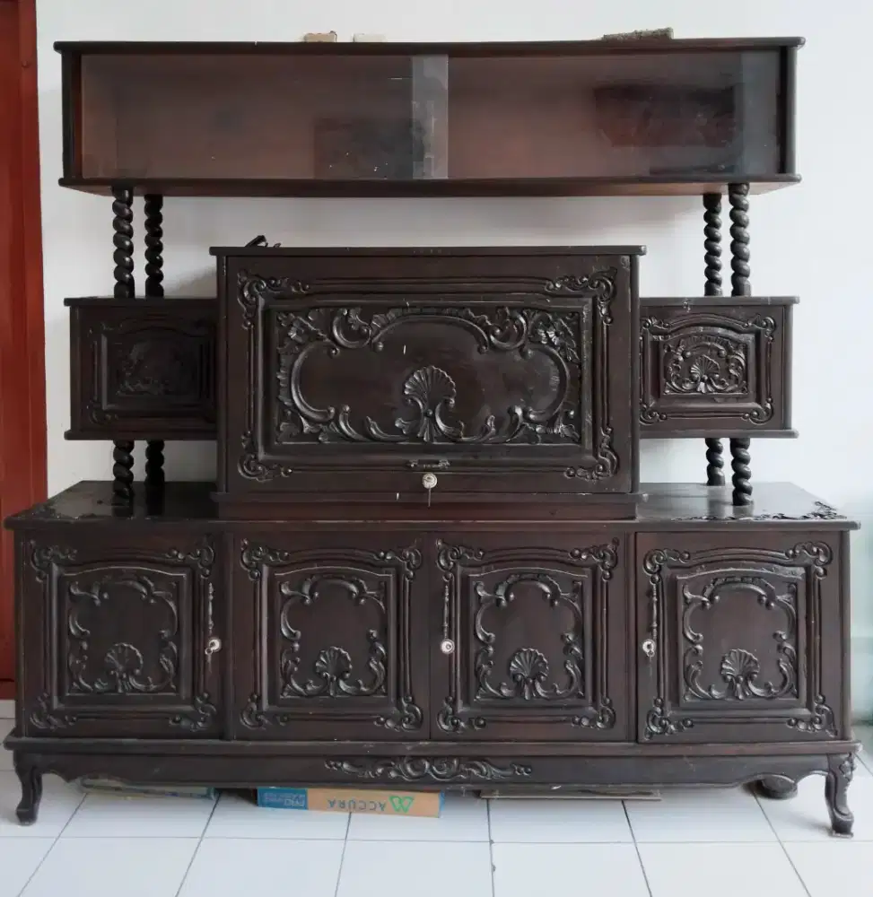 Buffet jati ukir