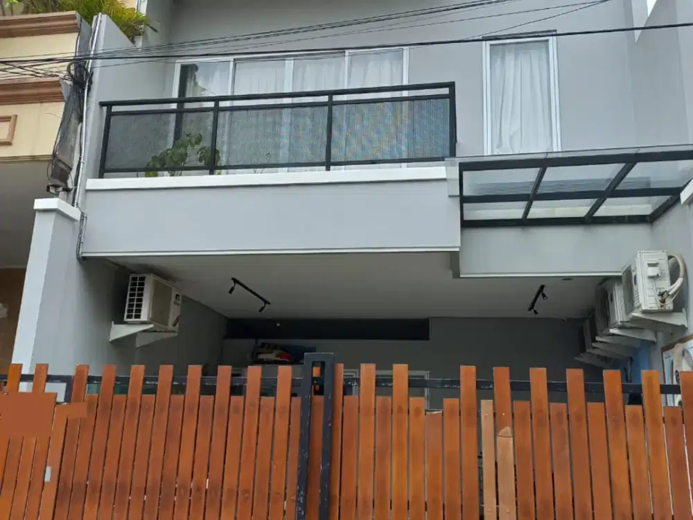 rumah bagus 2lantai di sunter jakut